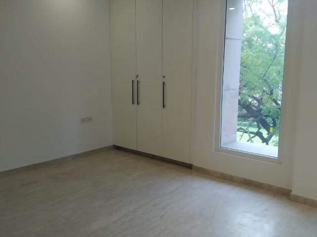 Property for sale in Deri
