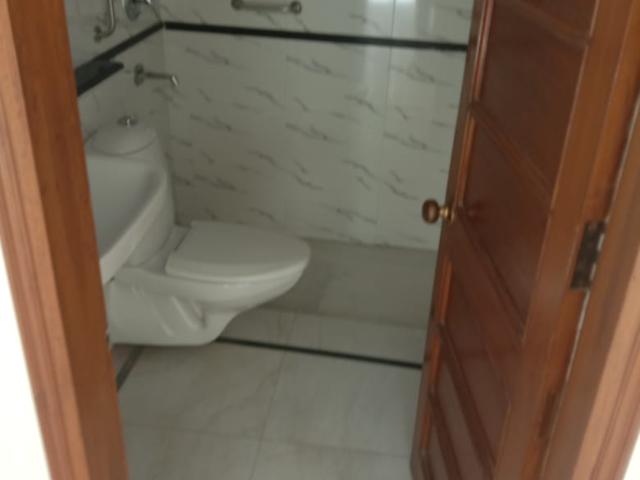 Property for rent in Deri