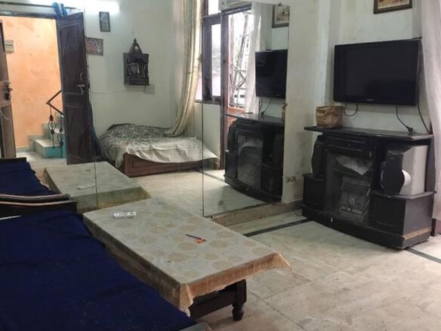 Property for rent in Deri