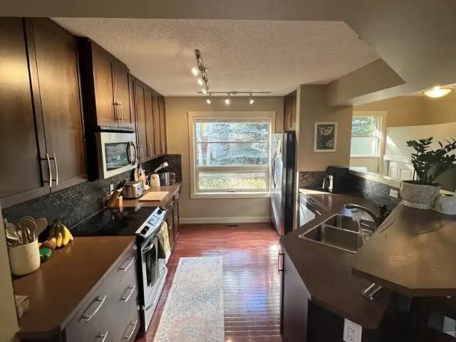 House for rent in Aspen Woods, Calgary