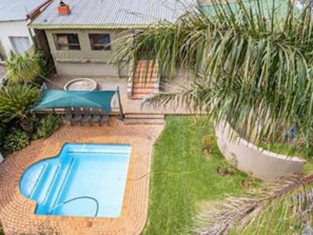 House for sale in Uitenhage, Eastern Cape