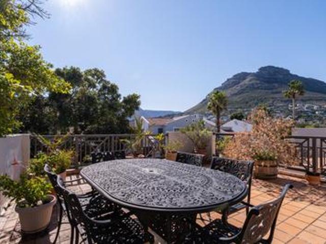 House for sale in Hout Bay, Western Cape