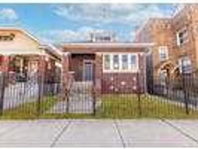 House for rent in Chicago, Cook County