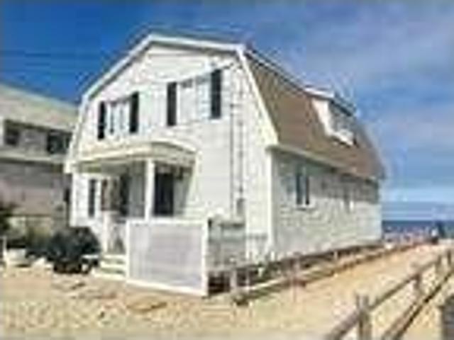 House for rent in Duxbury House for rent in Duxbury