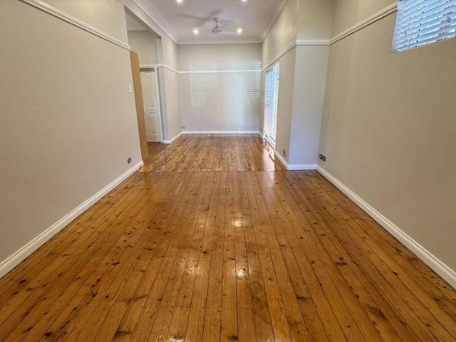 Townhouse for rent in Sydney, New South Wales