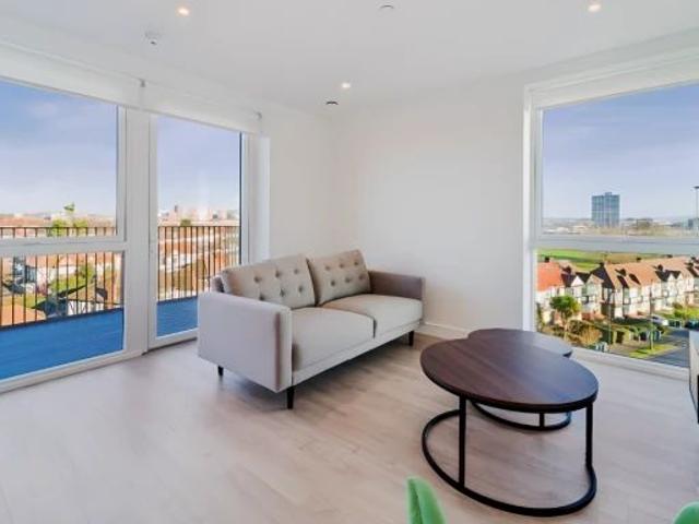 Apartment for rent in Alperton, Greater London