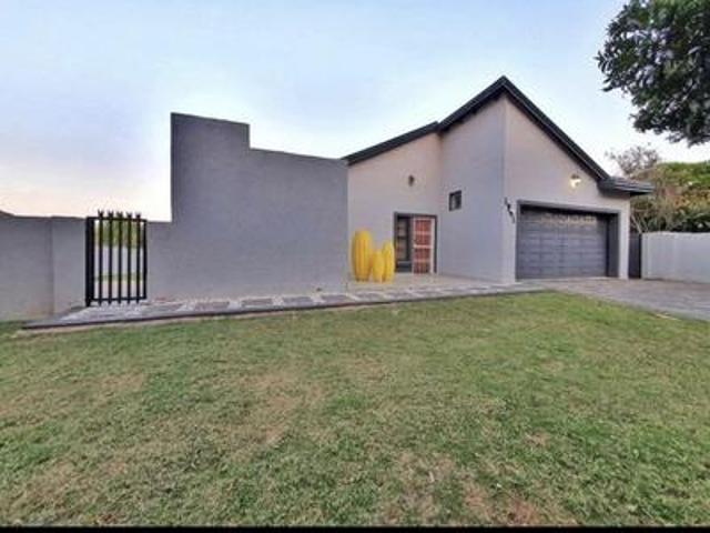House for sale in Waterkloof, Gauteng