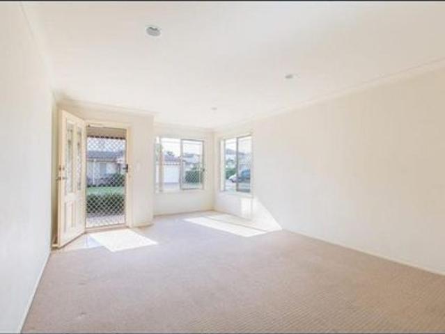 Townhouse for rent in Toombul, Queensland