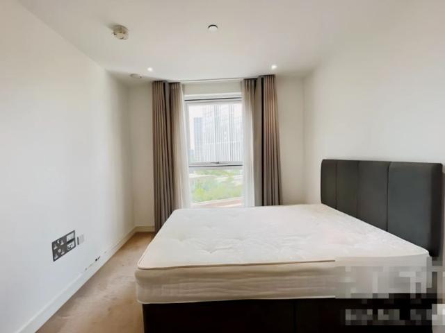 Room for rent in Vauxhall, Greater London