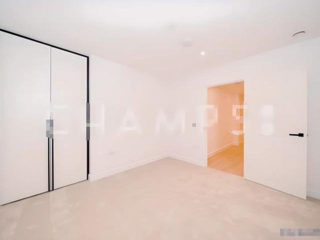 Apartment for rent in London Borough of Ealing, Greenford