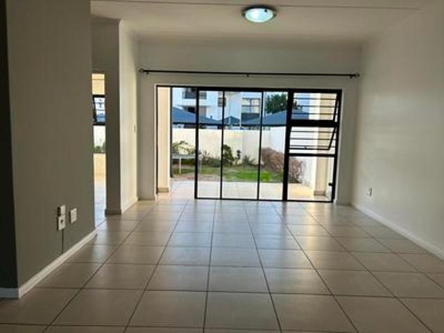 Apartment for rent in Blouberg, Western Cape