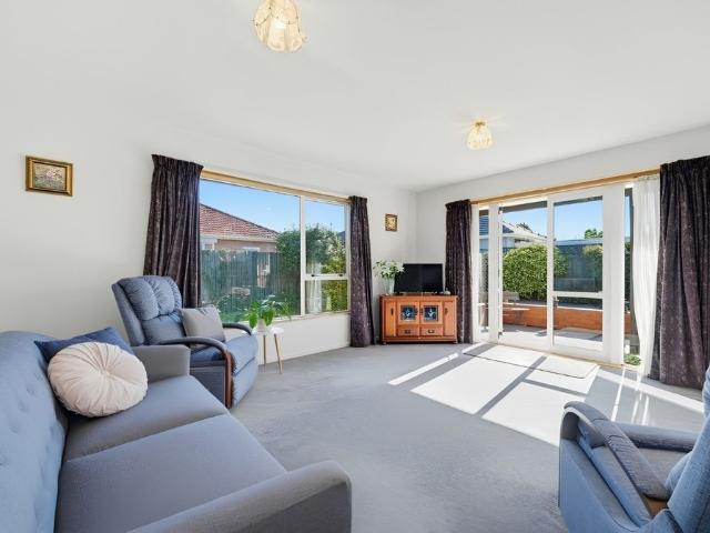House for rent in Chaslands, Canterbury