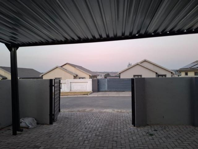 House for rent in Bloubosrand, Randburg