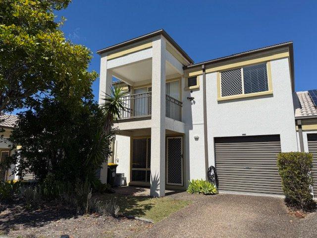 Townhouse for rent in Fernbrook, Queensland