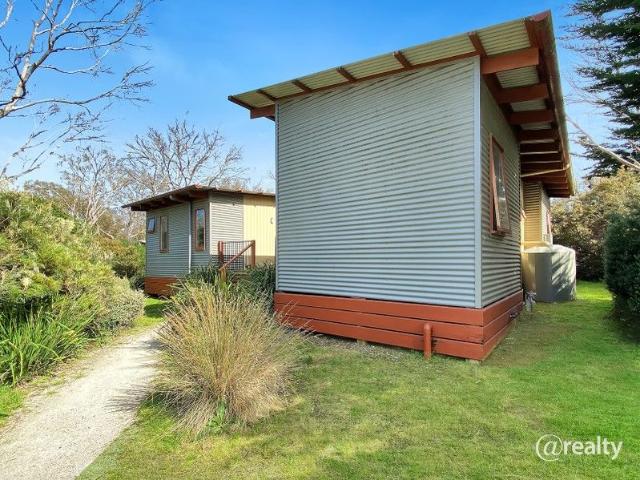 Villa for sale in Cowes, Victoria