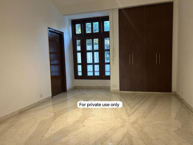 Property for sale in Deri