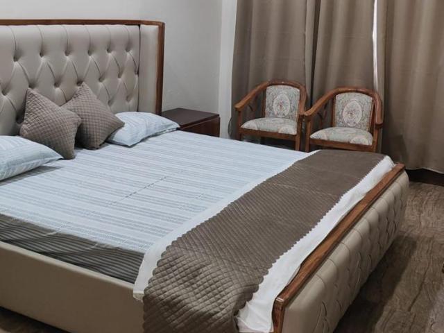 House for sale in Hariana