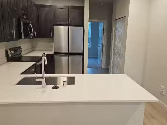Condo for rent in Everett