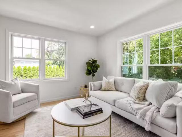 Condo for sale in Greenwich