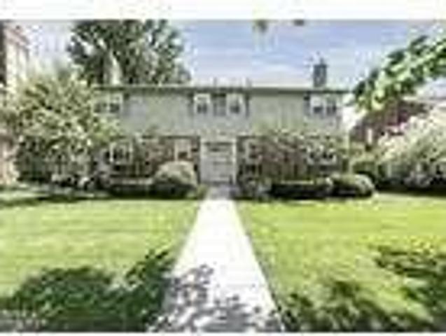 House for rent in Grosse Pointe