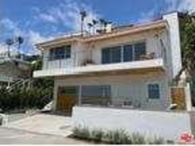 House for rent in Malibu