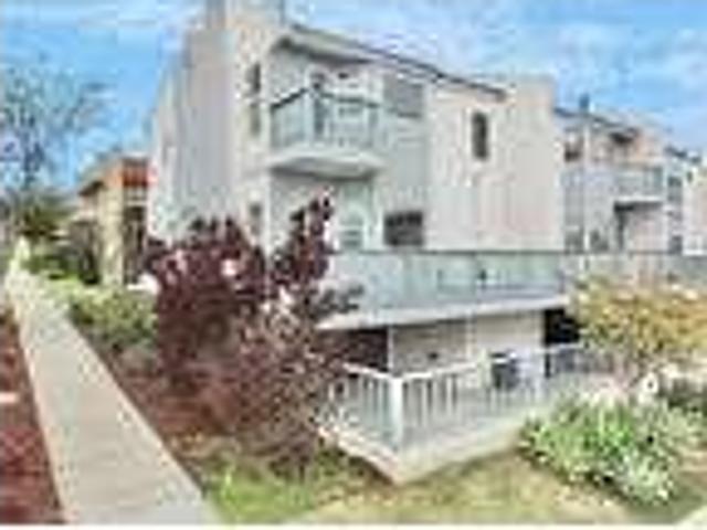 House for rent in Signal Hill, California