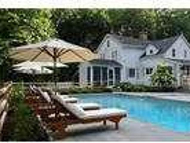 House for rent in Weston, Massachusetts