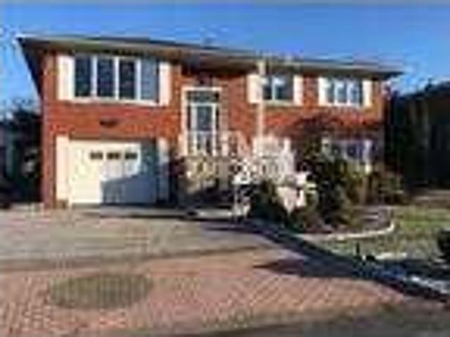 House for rent in Glenwood, New York