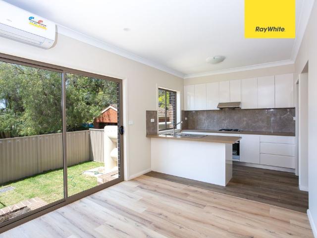 Townhouse for rent in Sydney, New South Wales