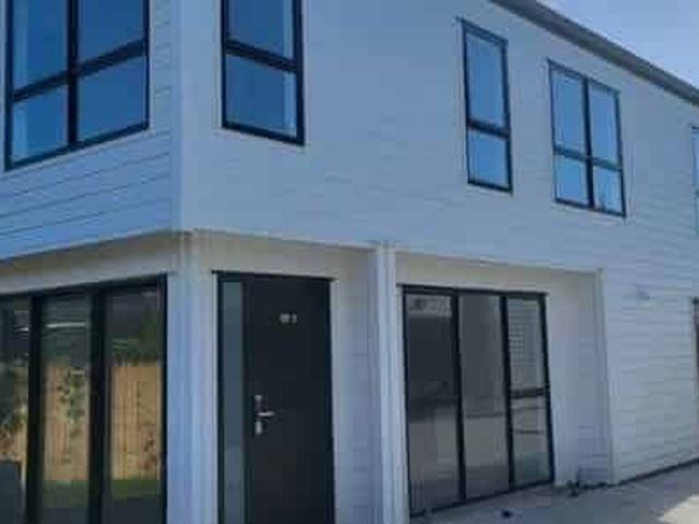 Townhouse for rent in Manurewa