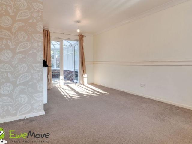 House for rent in Littlecote, West Sussex