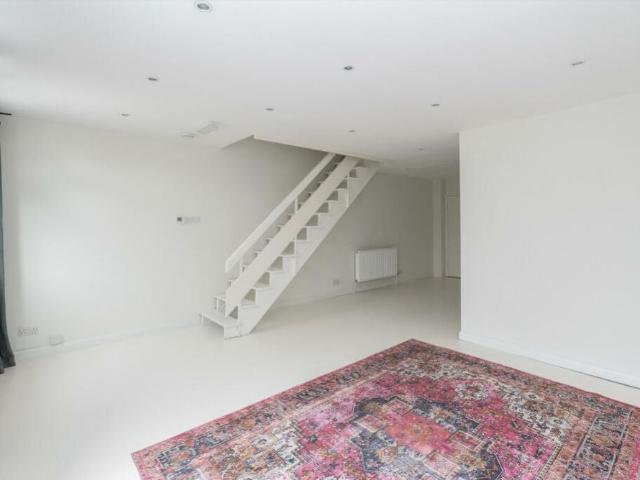 House for rent in London Borough of Southwark, Greater London