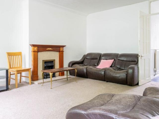 House for rent in Heigham Grove, East Bank
