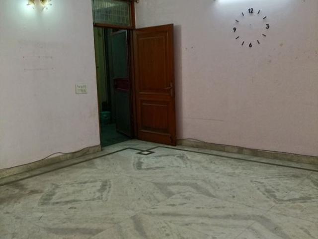 Property for rent in Deri