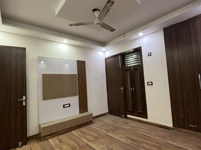Property for rent in Deri