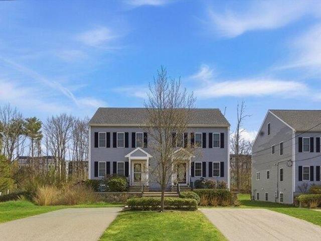 Condo for sale in Abington, Massachusetts