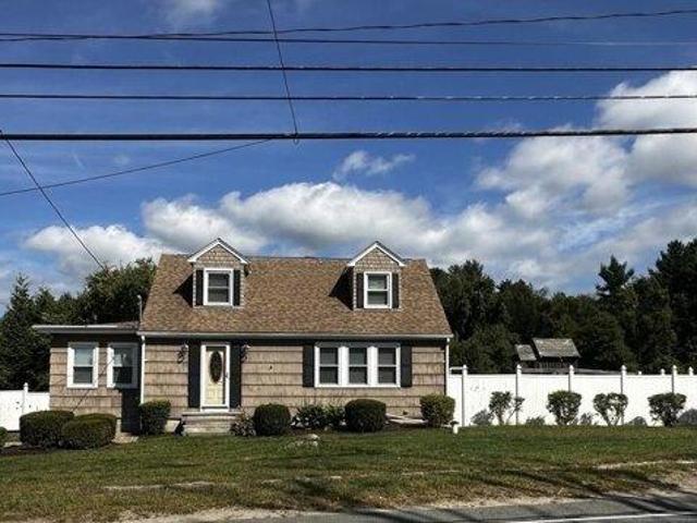 House for sale in Long Plain, Acushnet