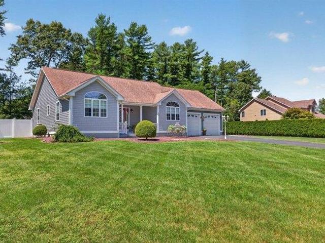 House for sale in Acushnet, Bristol County