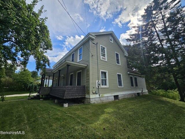 House for sale in Summer Street Historic District, Adams