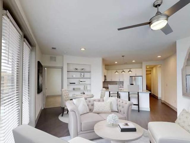 Apartment for rent in Addison