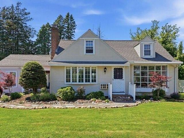 House for sale in Hampden, Massachusetts