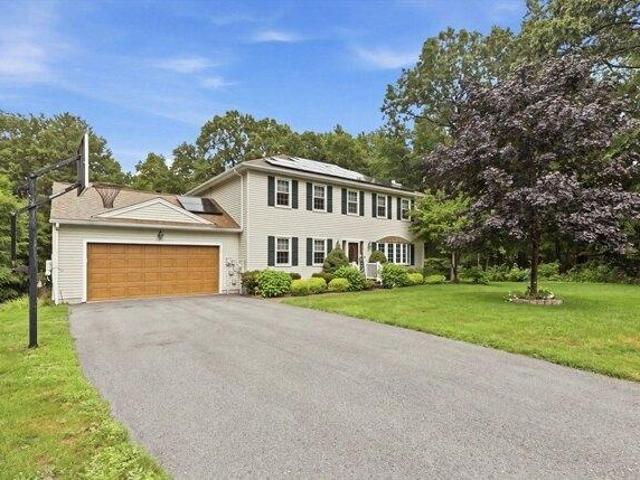 House for sale in Hampden, Massachusetts