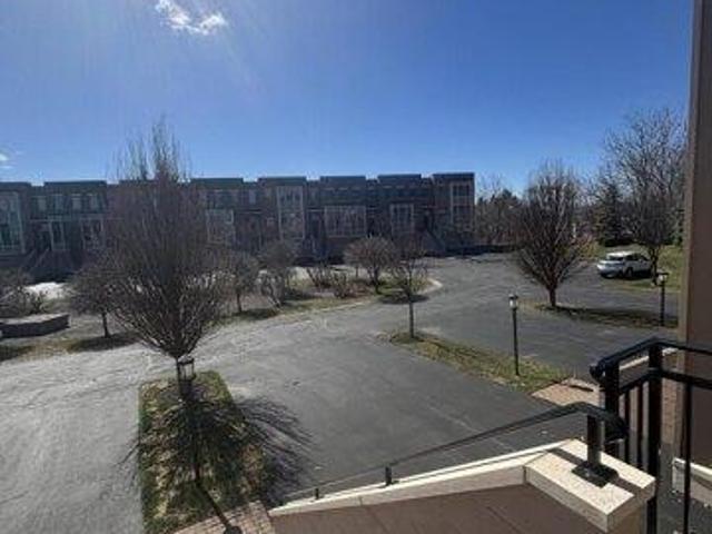 Condo for sale in Albany