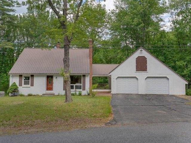 House for sale in Alfred, Maine