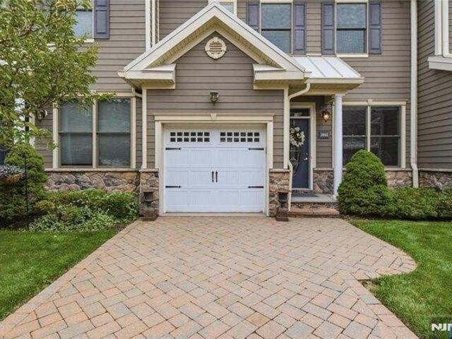 House for sale in Allendale, New Jersey