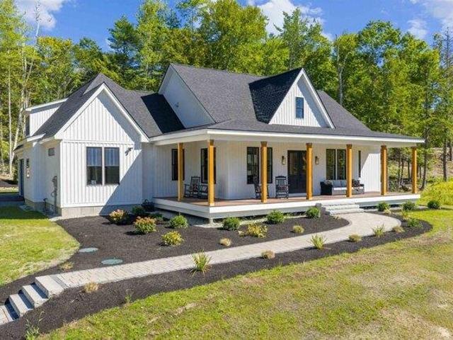 House for sale in Monument Square Historic District, Alton