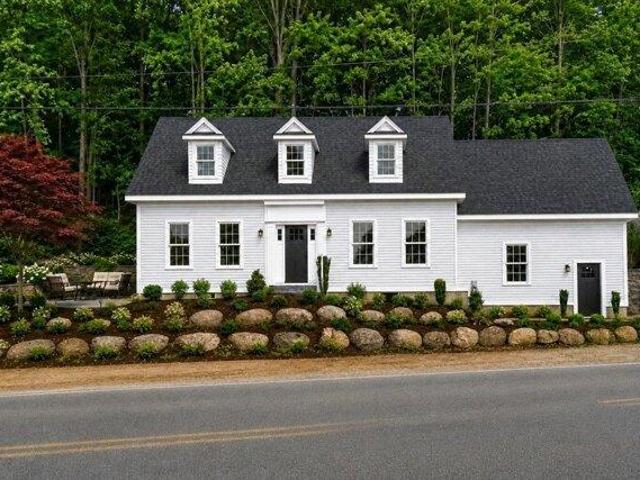 House for sale in Amesbury, Massachusetts