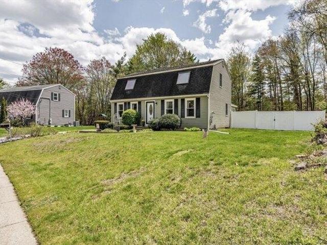 House for sale in Amesbury, Massachusetts