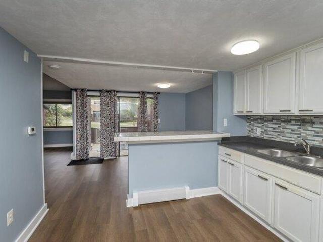 Condo for sale in Amesbury, Essex County