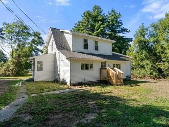 House for sale in East Amherst, Amherst